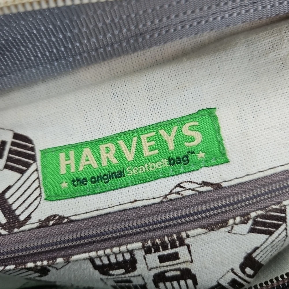 HarveyS Seatbelt Bag questions leave